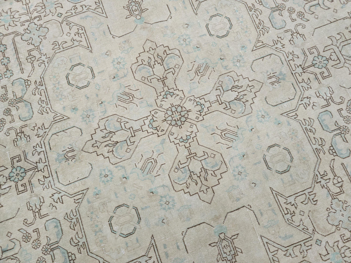 Oversize Neutral Vintage Turkish Area Rug Handmade for Livingroom and Bedroom - Beige Cream Sage Green Oriental carpet