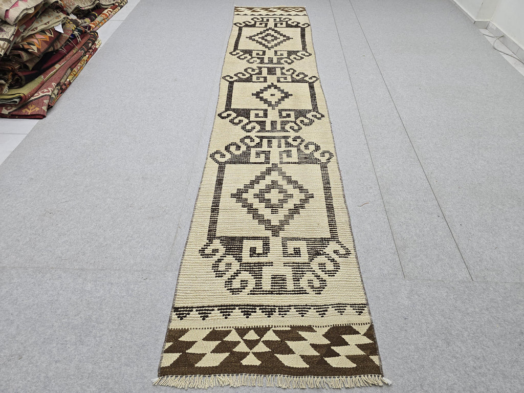 Vintage Rug 2x11 Runner, Hand Woven Herki Wool Hallway Runner, Cream Beige Tribal Anatolian Long Runner, Boho Farmhouse Kitchen Runner