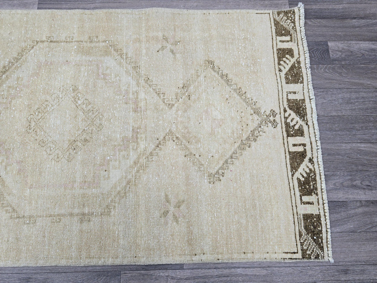 3x4 Neutral Oushak Turkish doormat, wool Vintage Bathmat, Small Turkish Rug