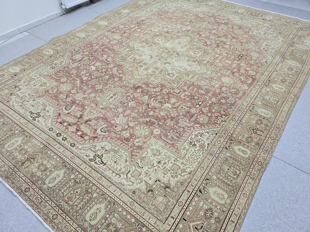 Vintage Hand-Knotted Wool Rug • Dusty Rose Medallion Turkish Carpet