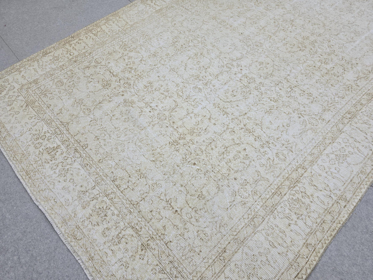 6x10 Vintage Turkish Oushak Rug: Hand-Knotted Wool, Neutral Beige