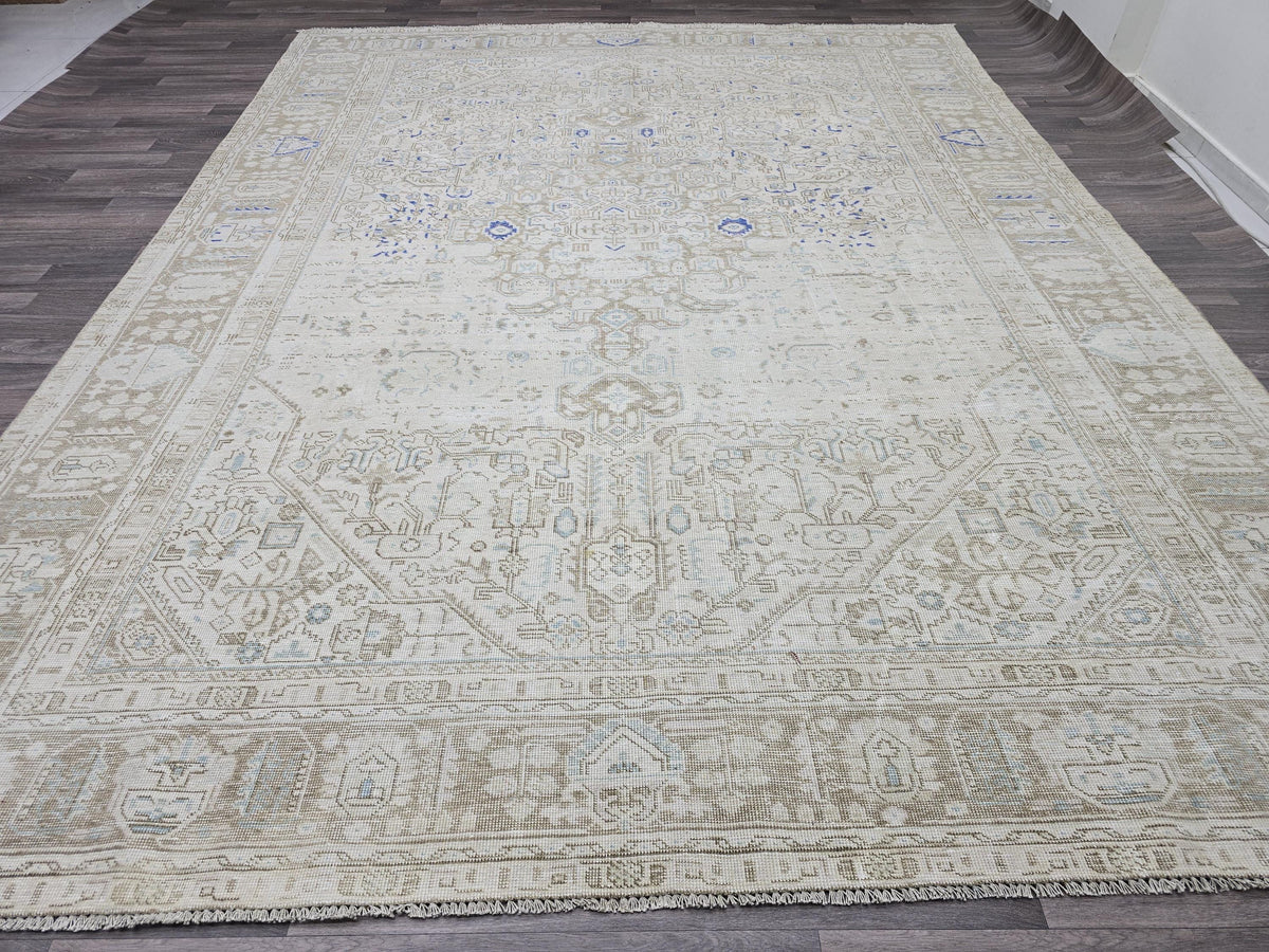 Vintage Turkish Oushak Rug 9x12: Hand-Knotted Wool, Beige & Blue