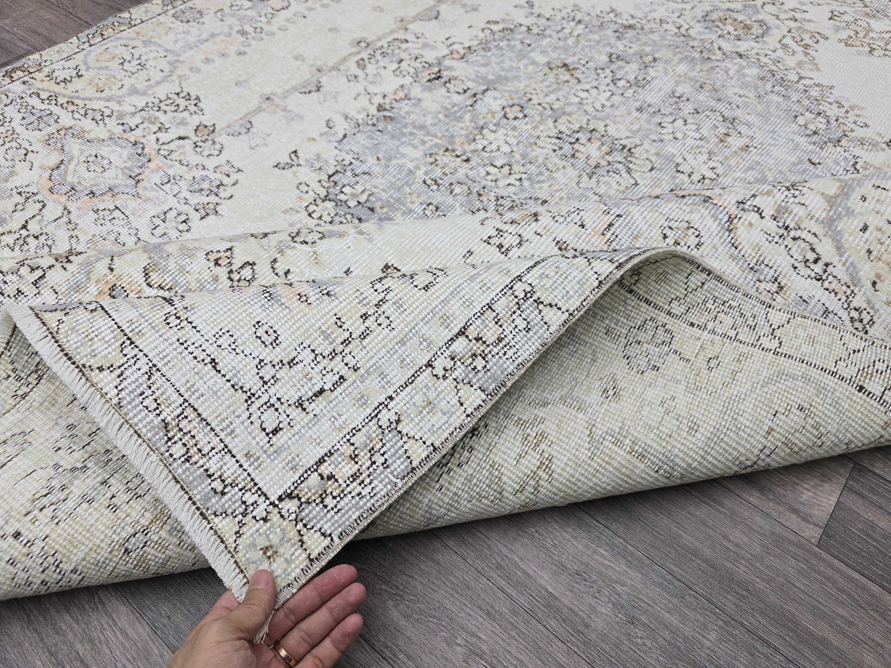 Vintage Cream Oushak Rug 5x9: Muted Anatolian Style Wool Carpet