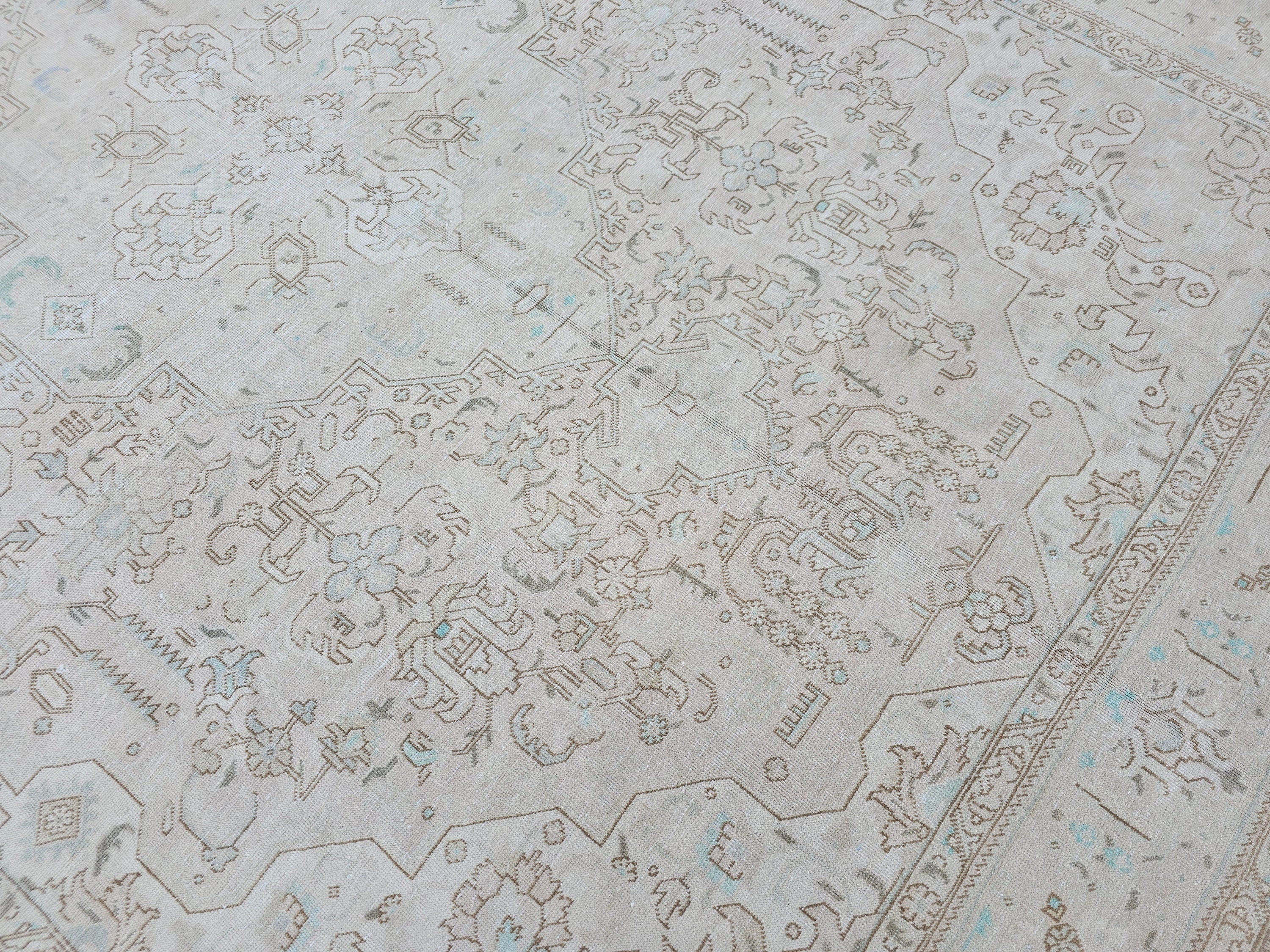 9x12 Vintage Neutral area Rug for Livingroom - High Quality Wool Oushak Area Rug - Handmade Turkish Area Rug for Bedroom