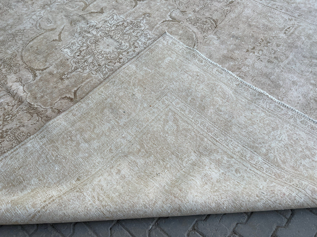 10x13 Neutral Antique Area Rug/ Distressed Wool Turkish Oushak Rug /10.10x12.80 feet