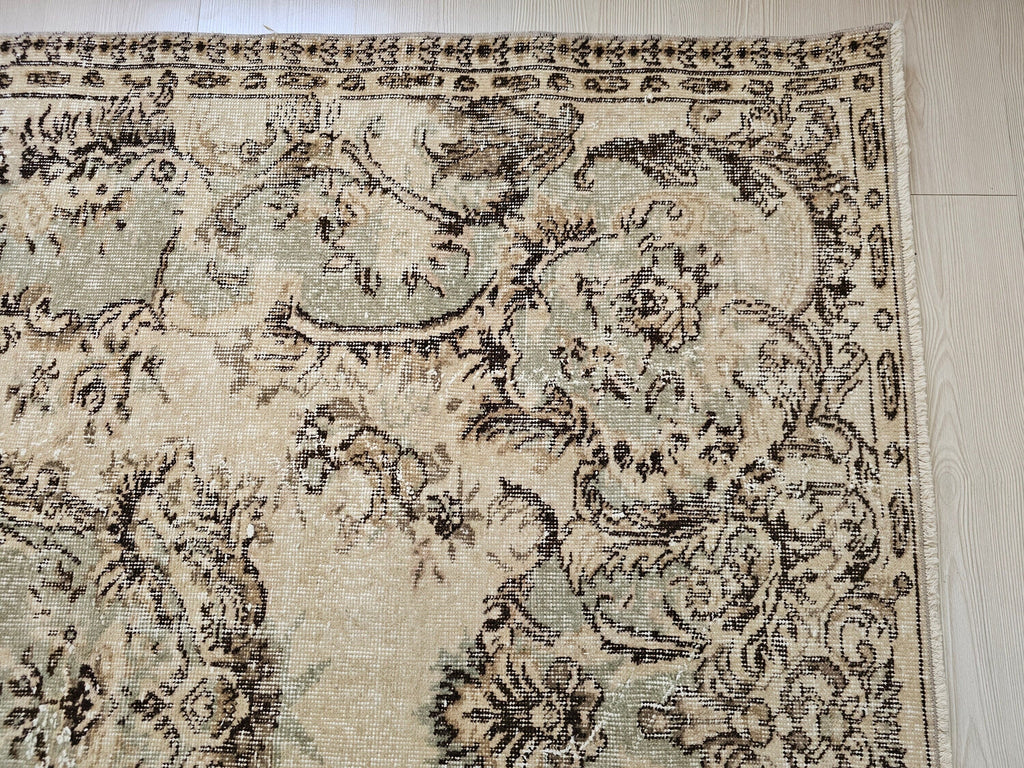 Handmade Wool Turkish Oushak Rug: 5x8 Vintage Bohemian Carpet