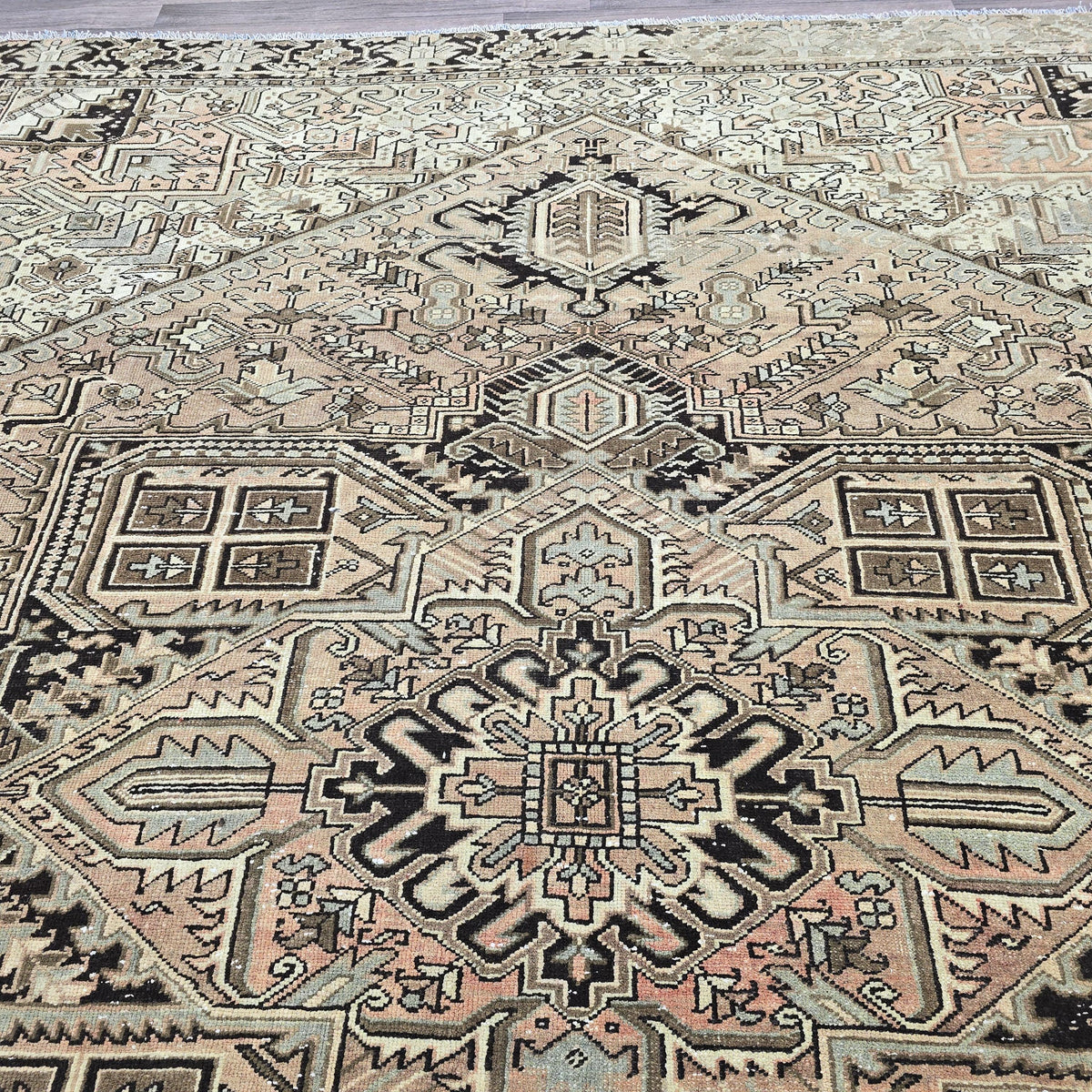 Antique Heriz Turkish Rug: Large Handknotted Medallion Wool Carpet (10x12)