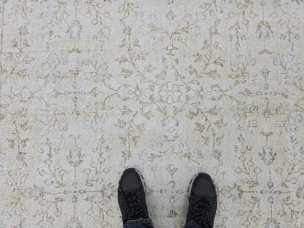 6x9 Vintage Rug Muted Floral | Turkish Wool Area Rug Neutral | Beige Bedroom Carpet Distressed