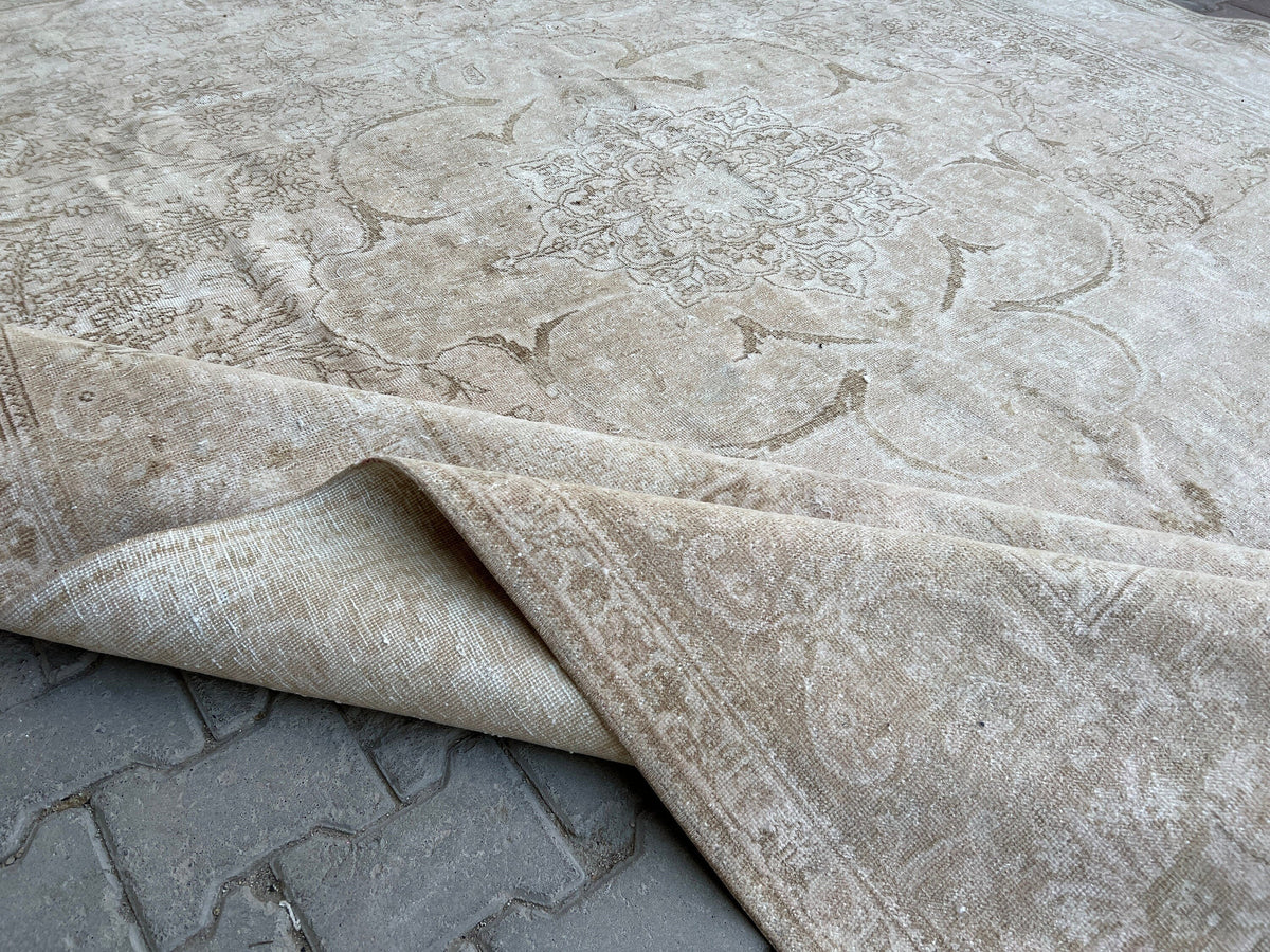 10x13 Neutral Antique Area Rug/ Distressed Wool Turkish Oushak Rug /10.10x12.80 feet