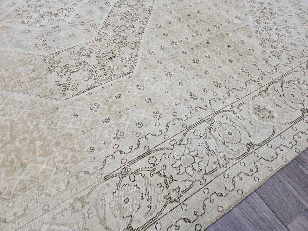 Hand Knotted Vintage Turkish Oushak Rug (9.70 x 12 ft)