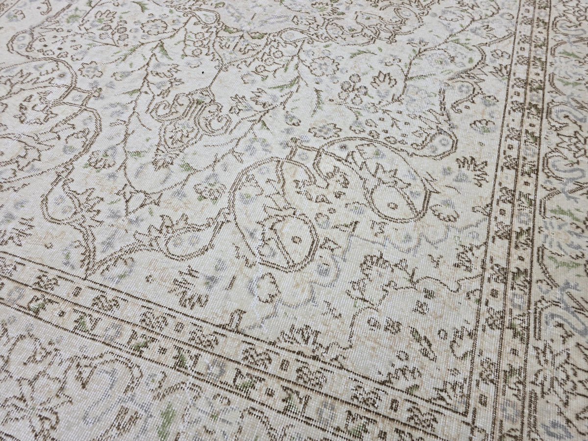 Vintage Rug 7x11, Cream Floral Turkish Area Rug, Muted Beige Handwoven Wool Carpet for Living Room Bedroom Boho Farmhouse Decor