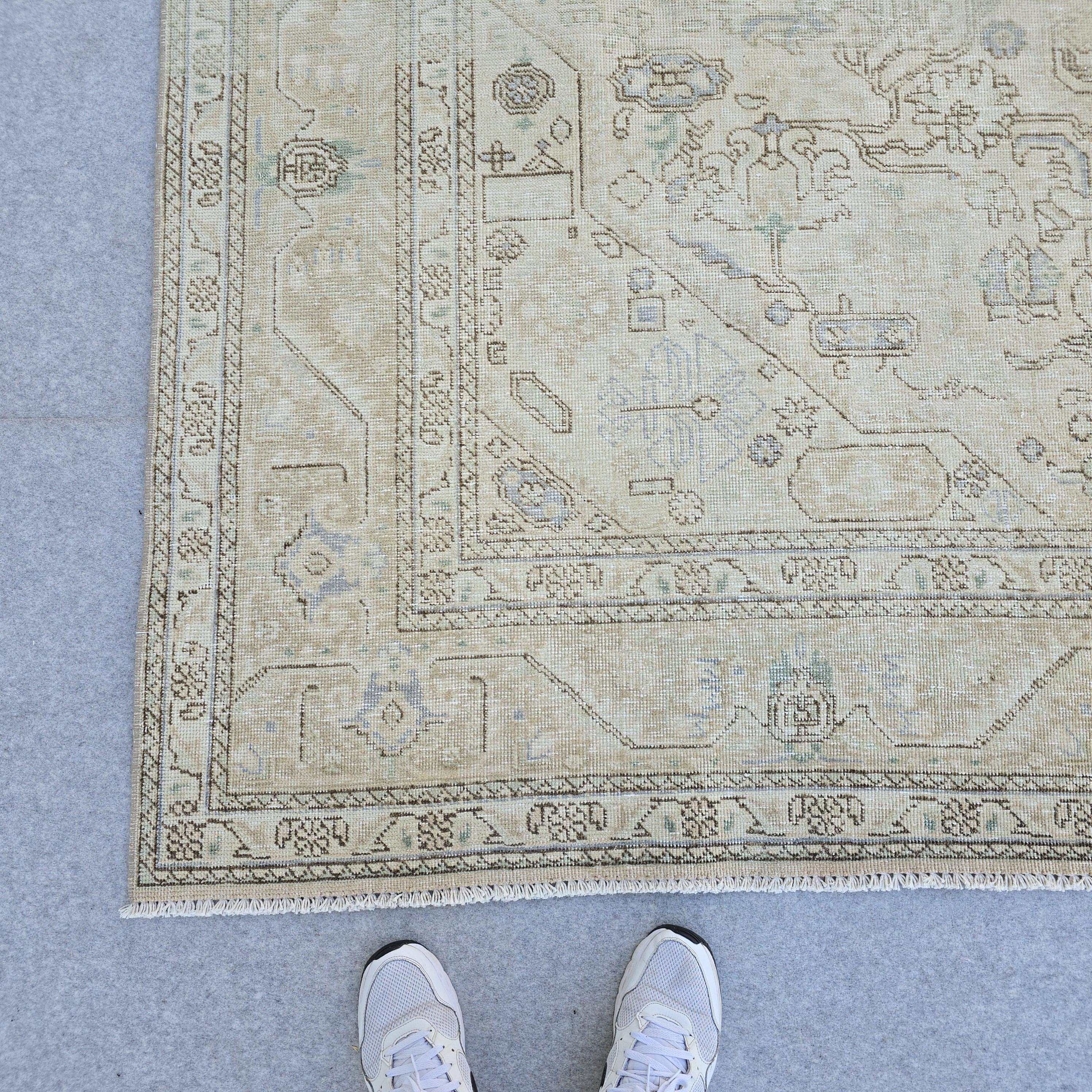 8x11 Handmade Neutral vintage Rug/ Authentic Wool Rug/ Beige Turkish Area Rug/ Muted Oriental rug Geometric Pattern