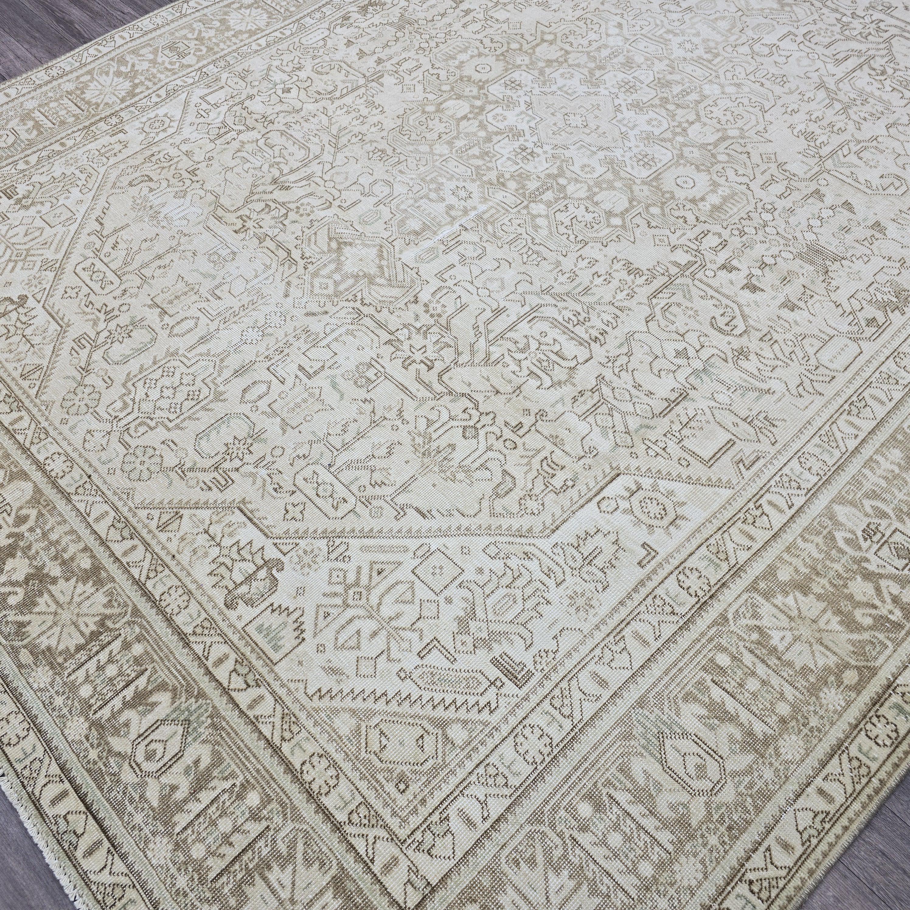 Handmade Wool Heriz Rug, 8x11 Neutral Vintage Turkish Rug