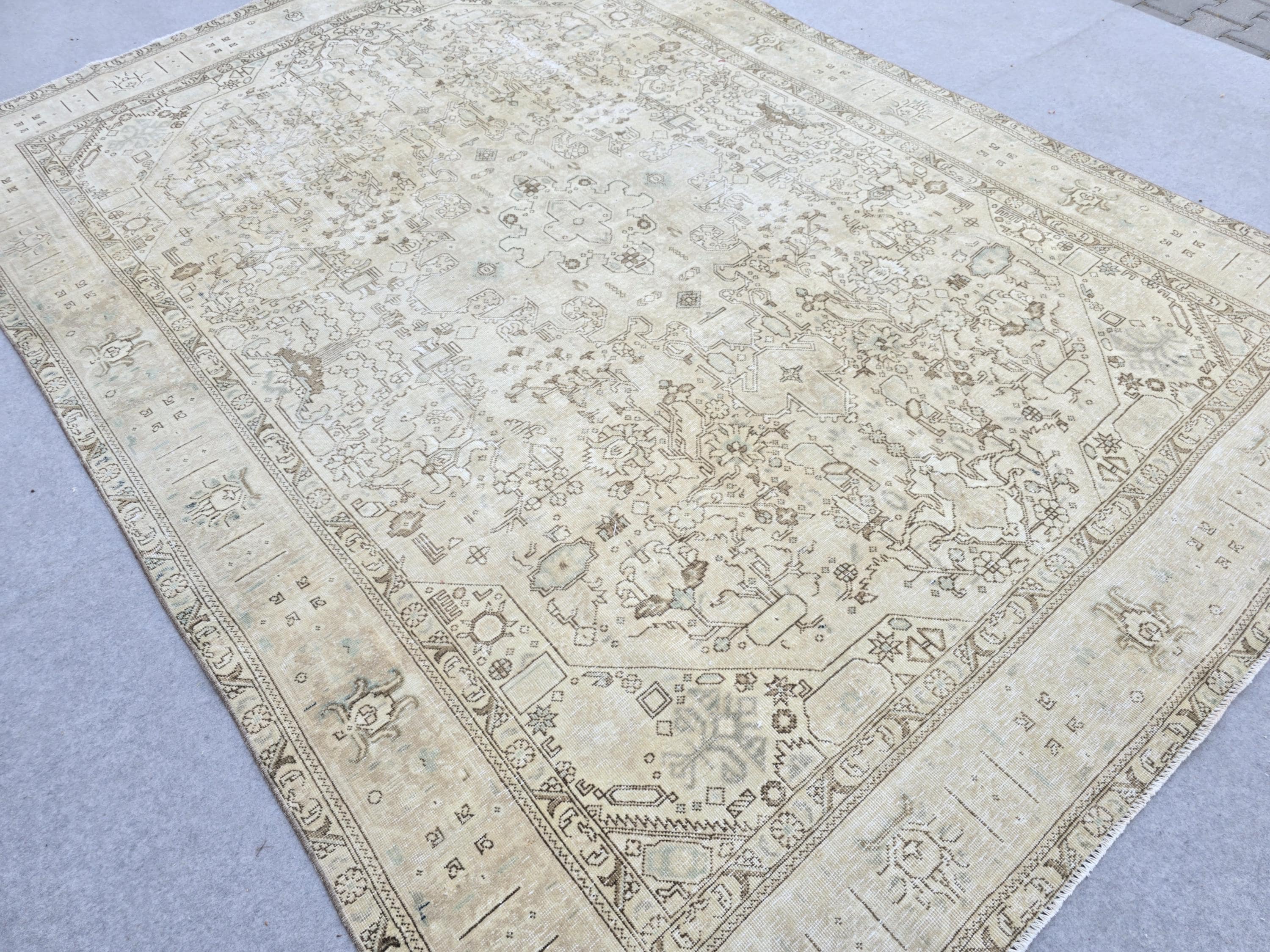 Vintage Rug 8x11 | Faded Oatmeal All Over Floral Area Rug | Hand Knotted Wool Neutral Turkish Carpet | Living Room Bedroom Boho