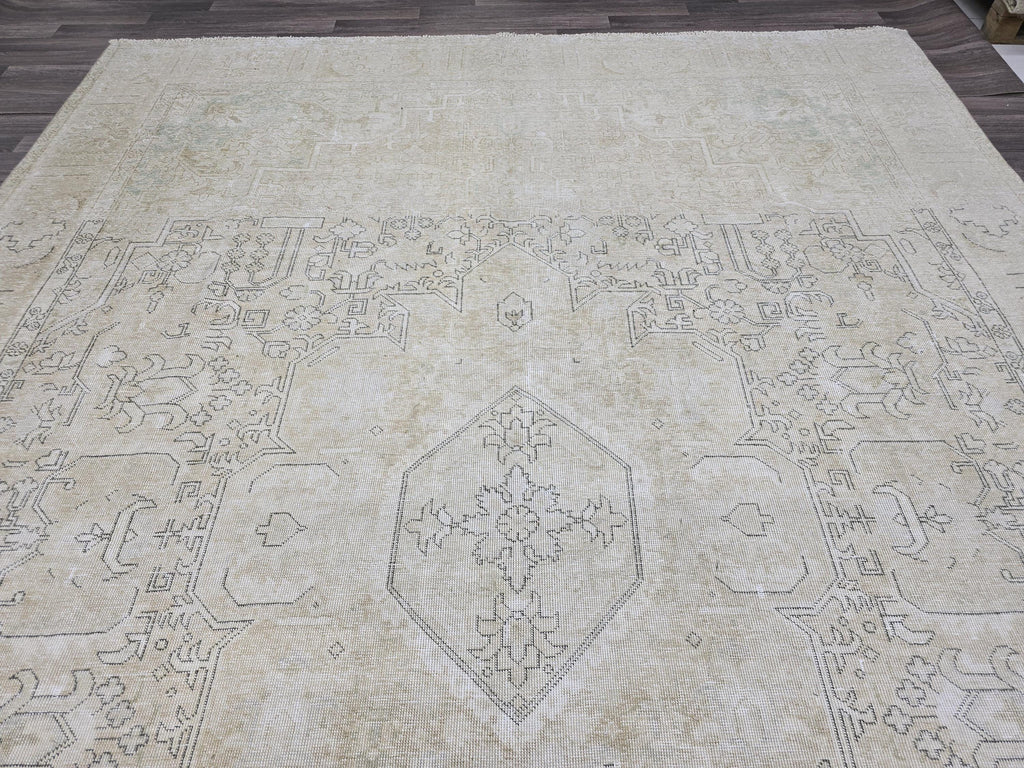 Oversized Neutral Oushak Rug: 9x12 Vintage Turkish Wool Carpet