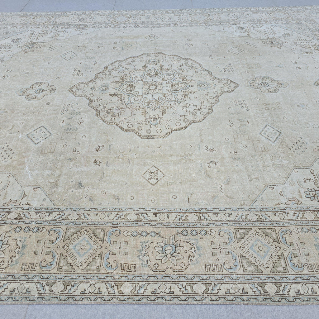 9x12 Oushak Rug: Neutral Turkish Oversize Carpet (9.50x12.30 ft) Vintage