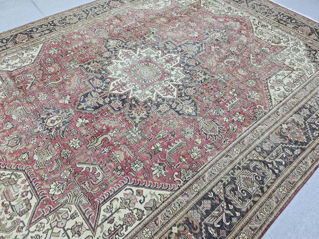 Vintage Hand-Knotted Wool Rug, Red Medallion Turkish Carpet, 9x13 Living Room Area Rug