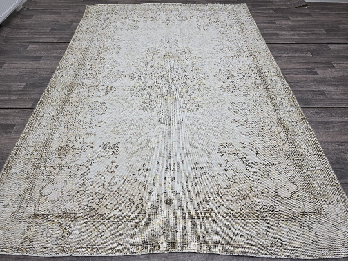 Vintage Turkish Oushak Rug: 6.5x9.5 ft, Beige Wool Floral Carpet
