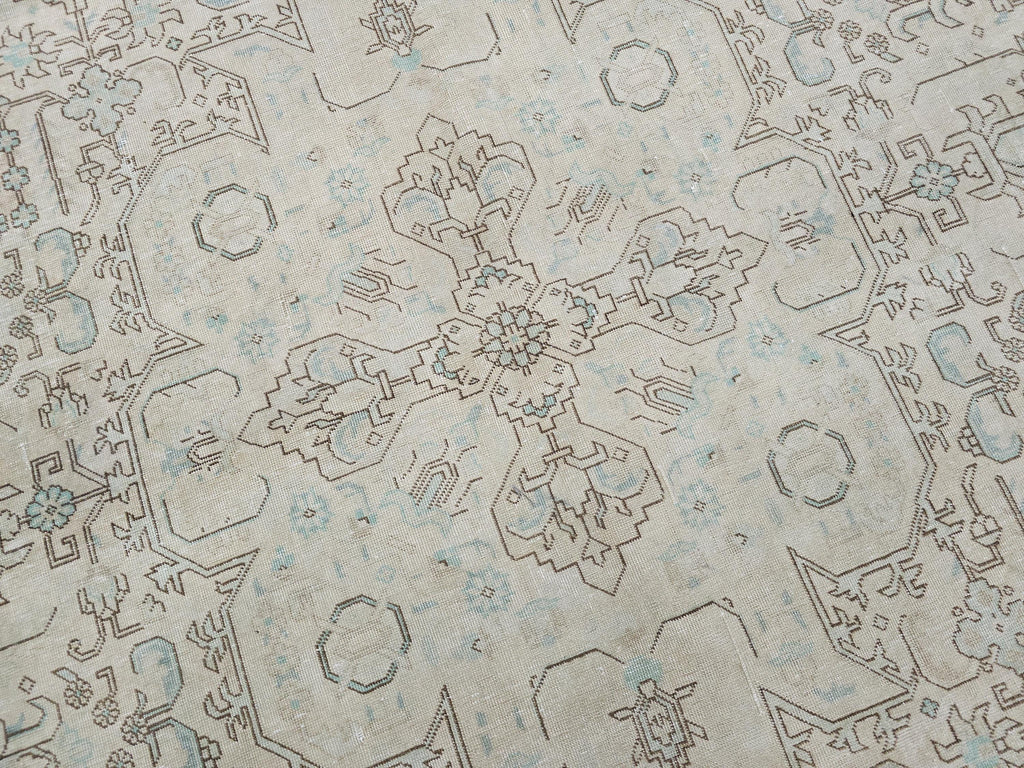 Oversized 9x12 Wool Turkish Rug: Vintage Oushak Heriz Design