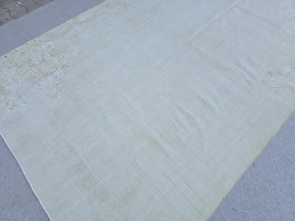 Hand-Knotted Oushak Rug: Vintage Turkish Wool, Neutral Floral (6.60x10.20 ft)