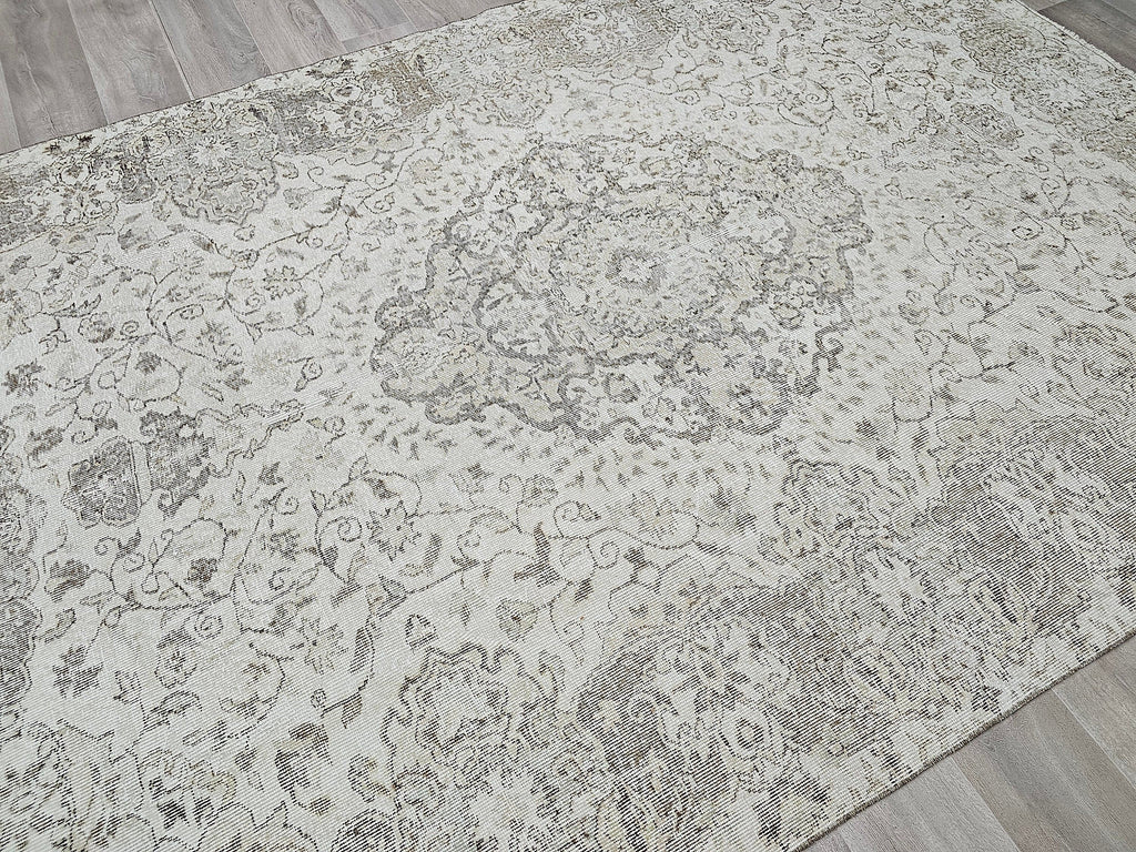 7x9 Vintage Turkish Rug : Hand Knotted Wool Oushak Rug - Neutral area rug for Bedroom and Kids room (6.70x9.55 ft)