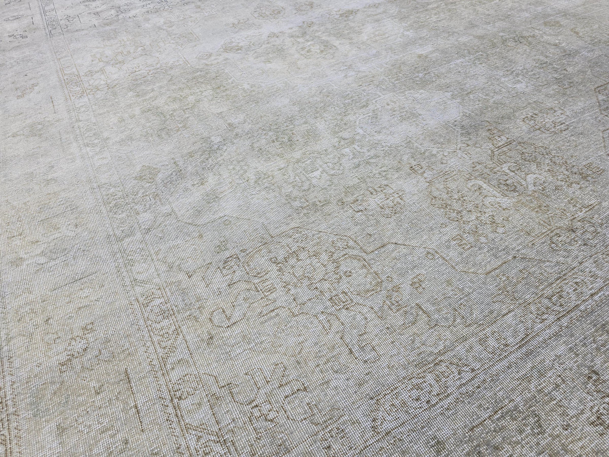 8x11 Overdyed Beige Gray Handmade Oushak Wool Rug 8x11: Neutral Vintage Turkish Rug