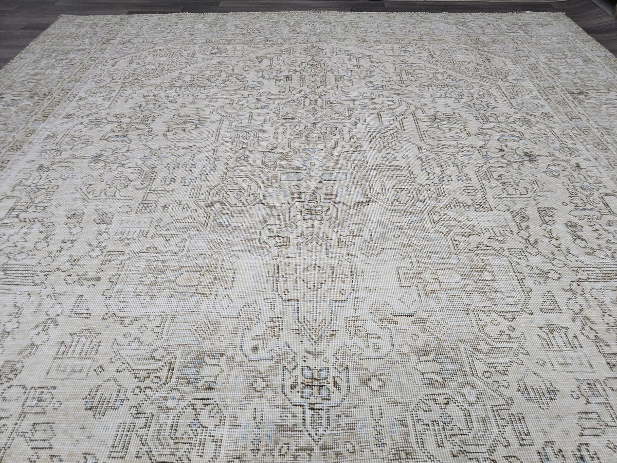 Oversized Neutral Oushak Rug: Vintage Turkish Wool Carpet (9.35x12.30 ft)