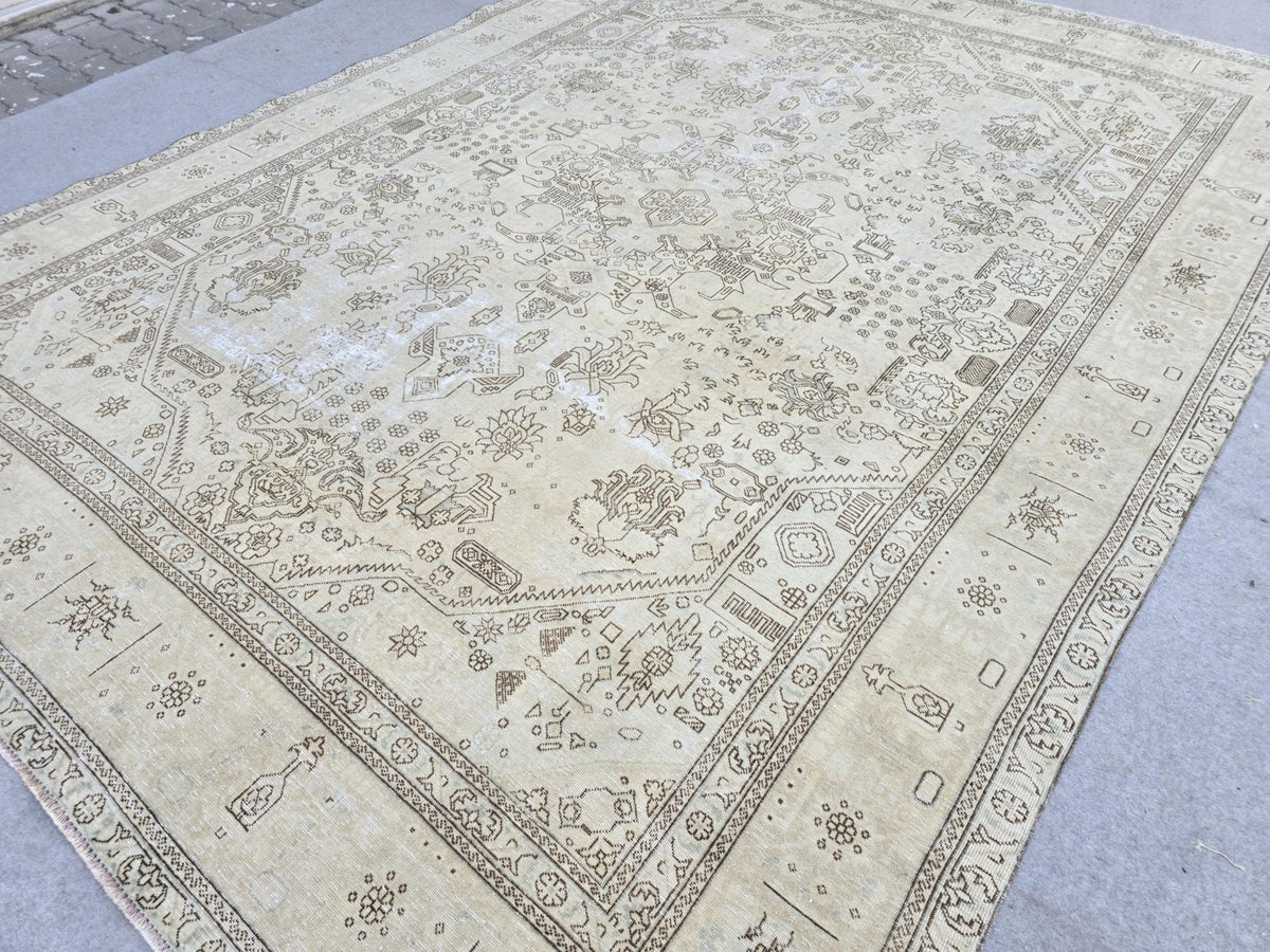 Vintage Rug 9x13, Hand Knotted Wool Turkish Rug, Sand Champagne All Over Neutral Area Rug for Dining Room, Extra Large Faded Carpet