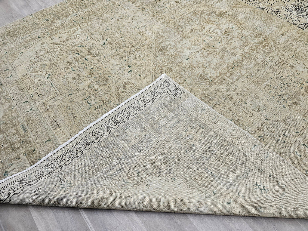 Hand-Knotted Wool Heriz Rug: 9x12 Vintage Turkish Geometric Area Rug