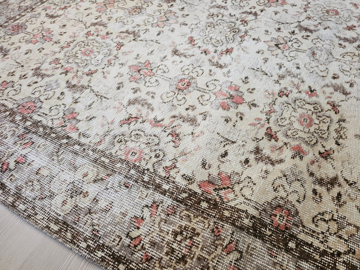 5x8 Vintage Turkish Oushak Rug: Neutral Floral Boho Decor