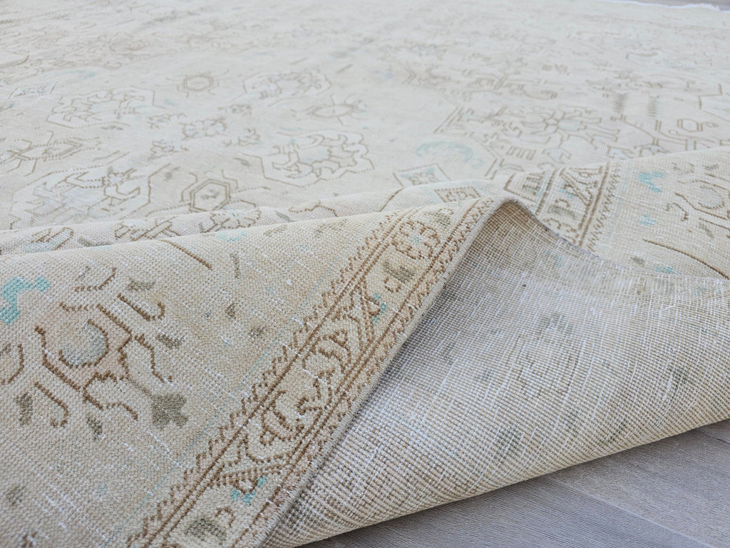 9x12 Vintage Neutral area Rug for Livingroom - High Quality Wool Oushak Area Rug - Handmade Turkish Area Rug for Bedroom
