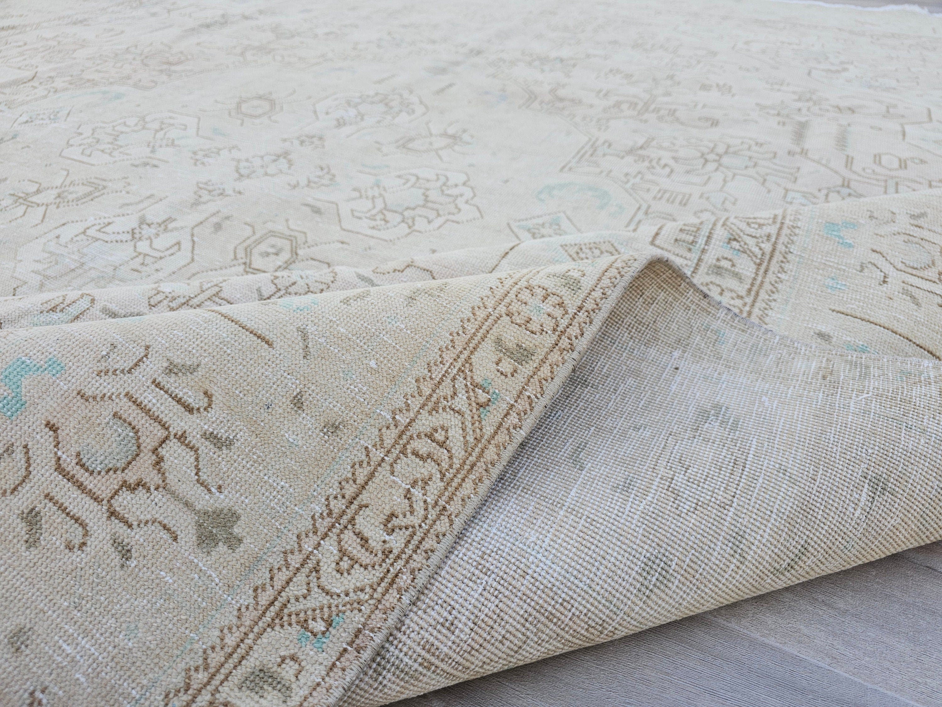 9x12 Vintage Neutral area Rug for Livingroom - High Quality Wool Oushak Area Rug - Handmade Turkish Area Rug for Bedroom