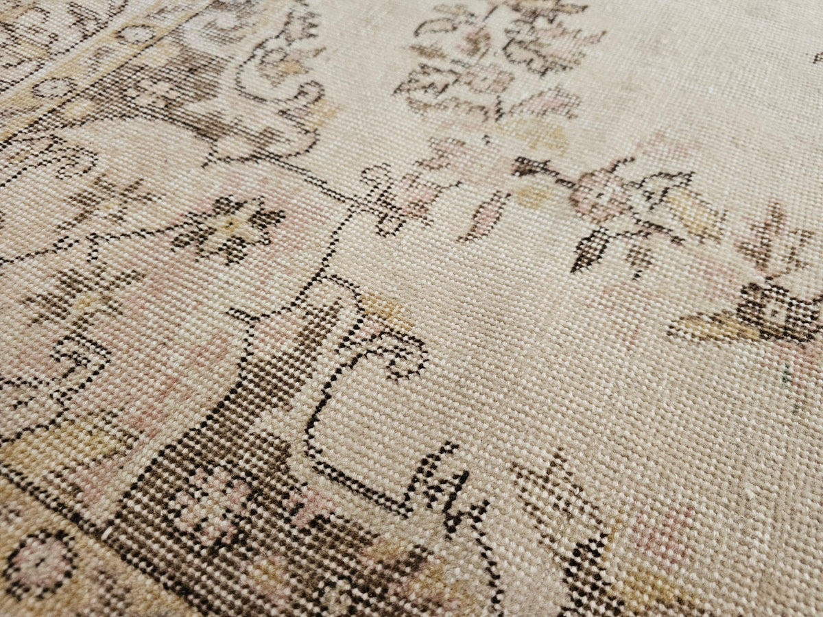 5.50x7.30 feet Neutral Vintage Turkish Rug