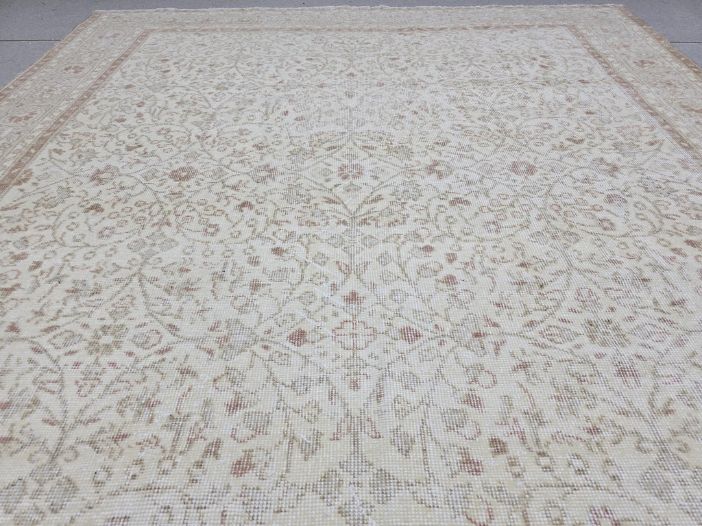 Handknotted Oushak Wool Rug 7x10, Cream Terracotta Floral Turkish Carpet