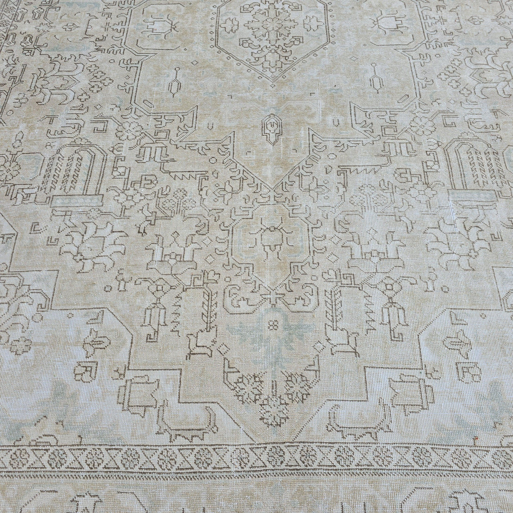 9x12 Beige Turkish Oushak Rug: Handwoven Vintage Wool Carpet