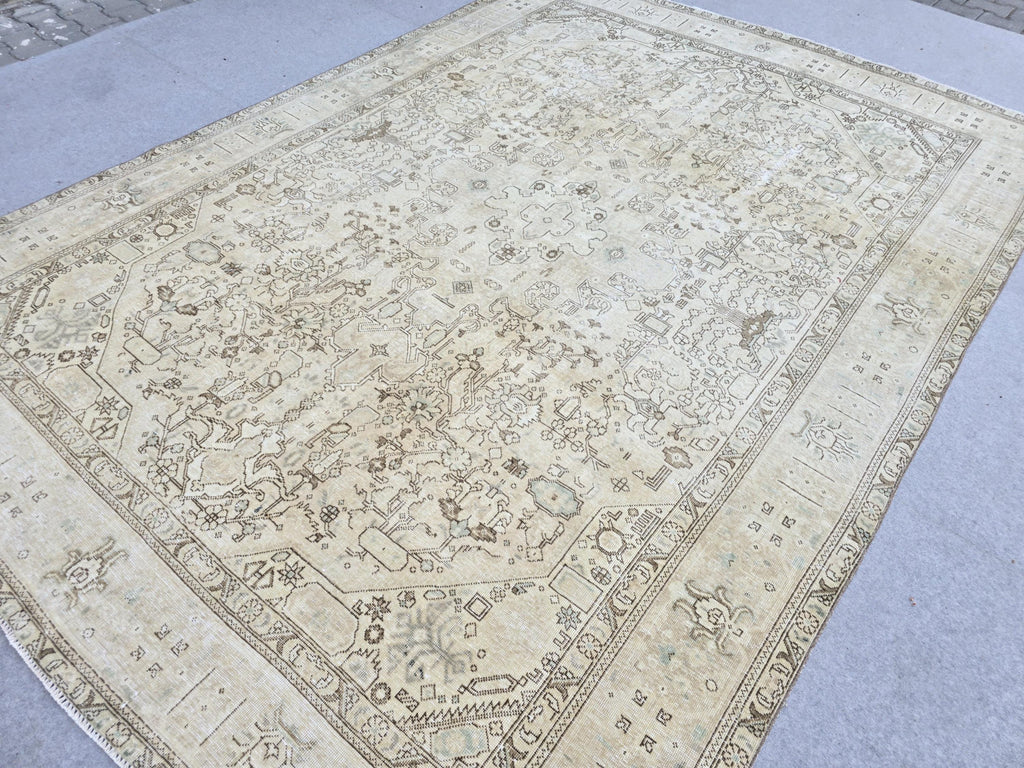 Vintage Rug 8x11 | Faded Oatmeal All Over Floral Area Rug | Hand Knotted Wool Neutral Turkish Carpet | Living Room Bedroom Boho