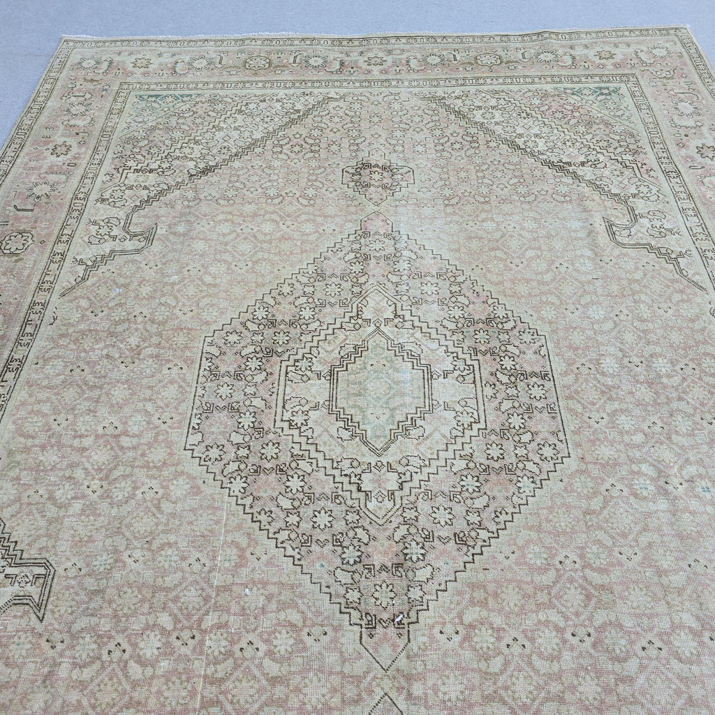 8x10 Pink Oushak Rug: Hand-Knotted Vintage Turkish Wool Carpet