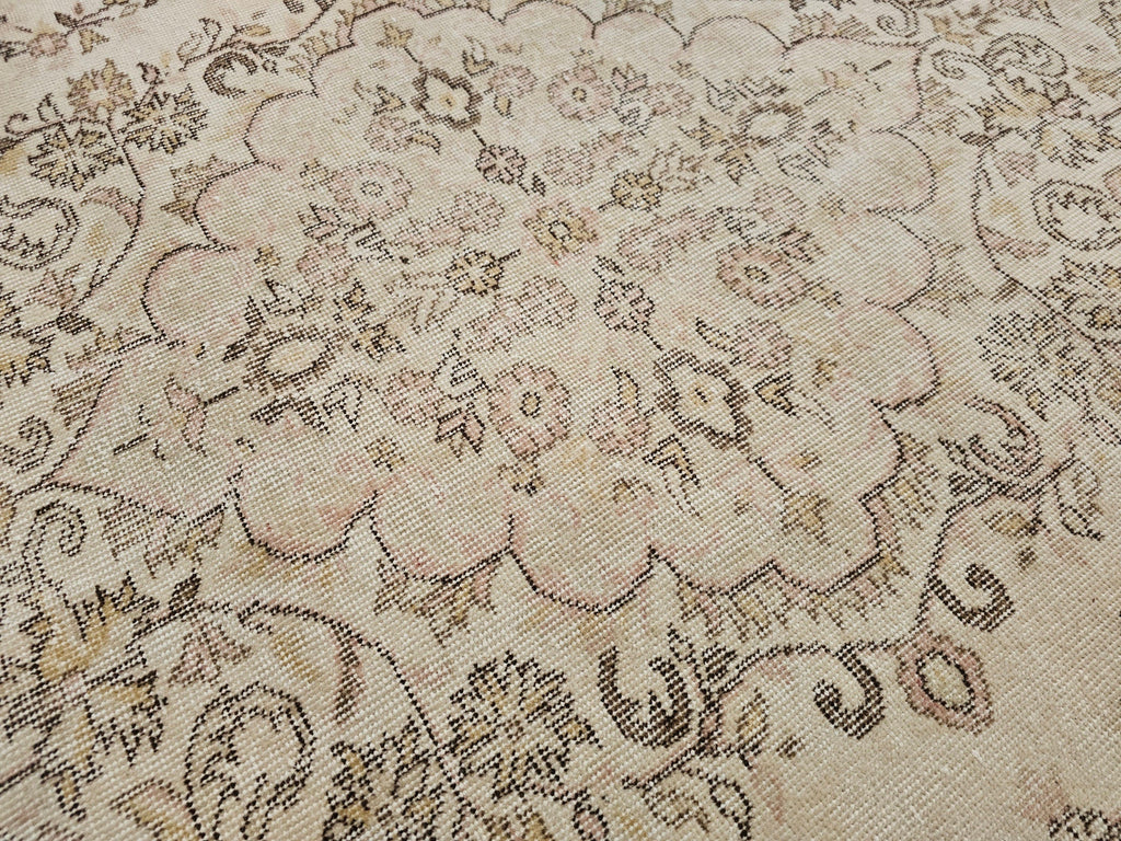 5.50x7.30 feet Neutral Vintage Turkish Rug