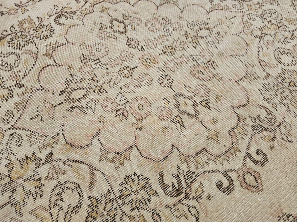 5.50x7.30 feet Neutral Vintage Turkish Rug