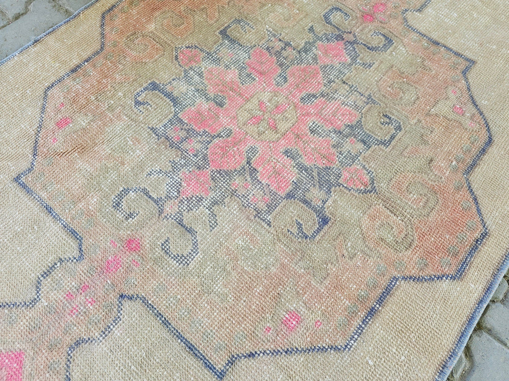 Vintage Geometric Turkish Rug: Hand-Knotted Wool Oushak Rug (3.3 x 7.5 ft)