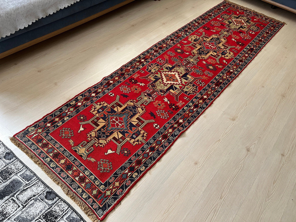 Vintage Heriz Runner Rug: Hand-Knotted Wool Geometric Design