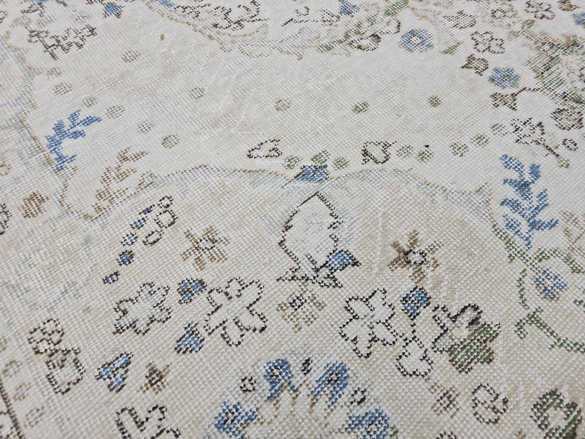 6x9 Vintage Turkish Oushak Rug: Handwoven Wool Cream Floral Carpet