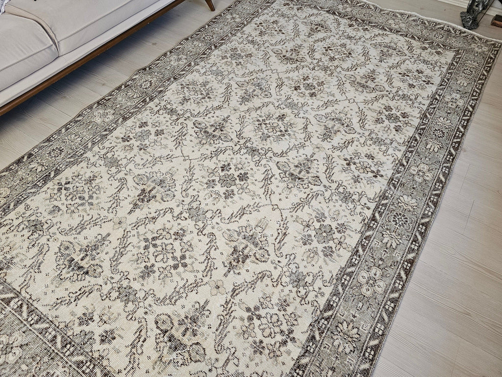 Neutral Floral Oushak Rug: 6x9 Vintage Hand-Knotted Wool Area Rug
