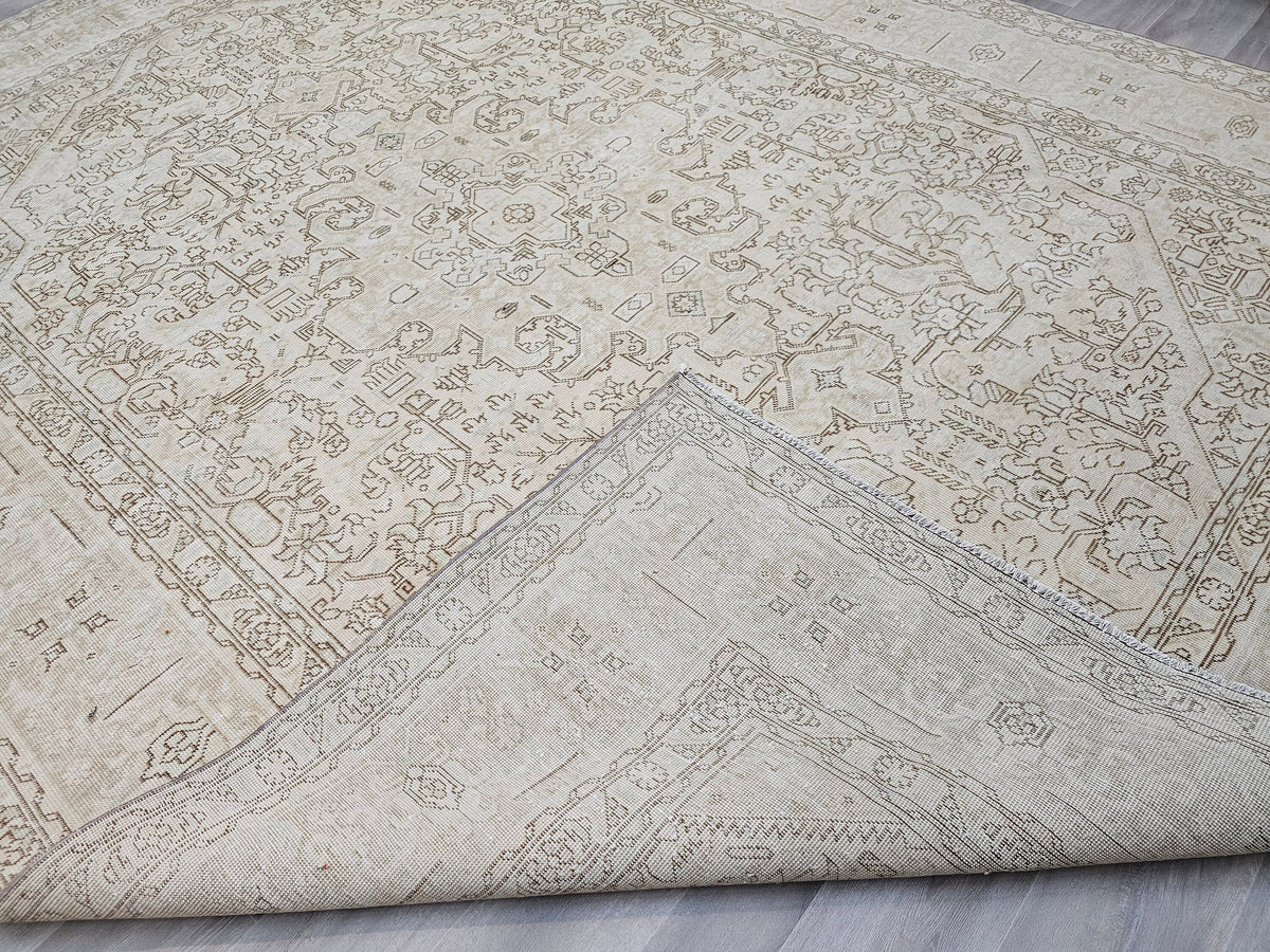 Oversized Neutral Oushak Rug: Vintage Geometric Turkish Wool Carpet (9.6x12.6 ft)