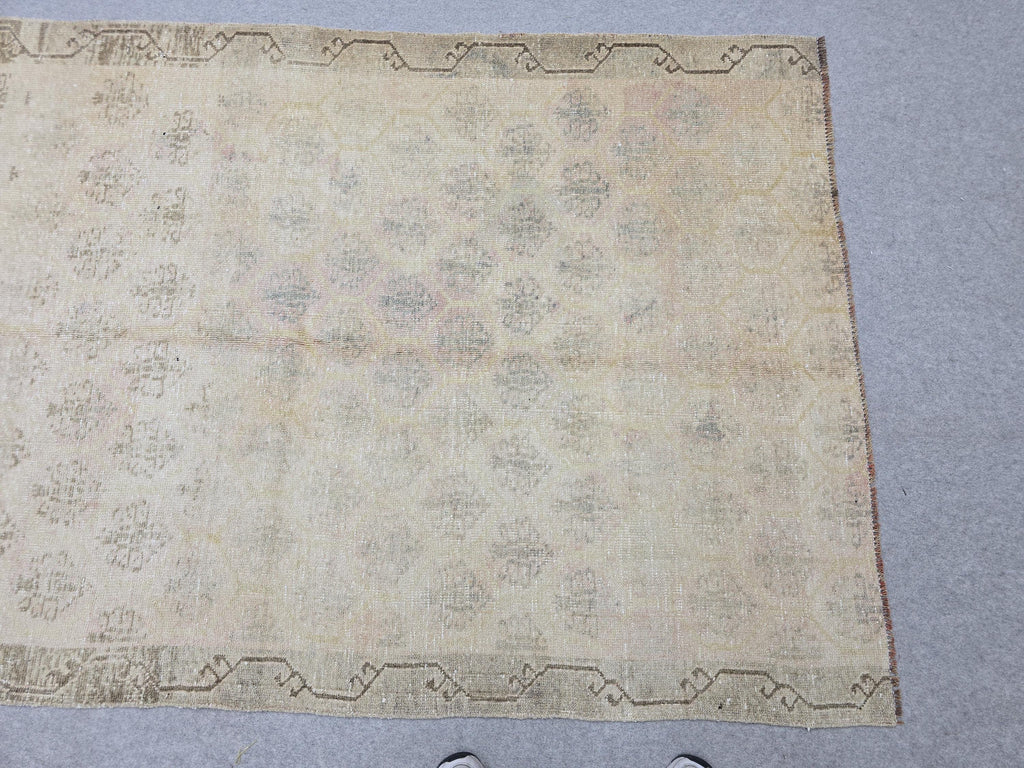 Vintage Rug 4x10, Neutral Wide Runner, Hand Knotted Wool Oushak Rug, Faded Wheat Beige Hallway Carpet, Muted Turkish Boho Gallery Rug