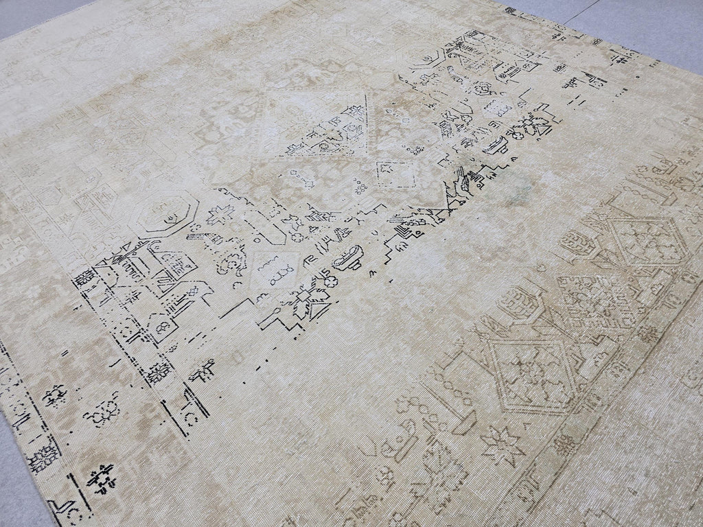 Vintage Rug 9x12, Distressed Cream Oushak Carpet, Faded Beige Medallion Hand Knotted Wool Area Rug for Dining Room