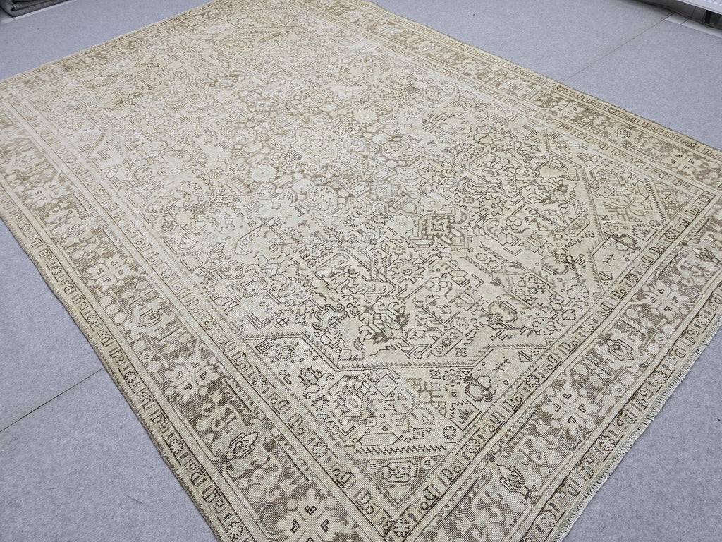 8x11 ft Vintage Turkish Oushak Rug: Hand-Knotted Wool & Cotton Area Carpet