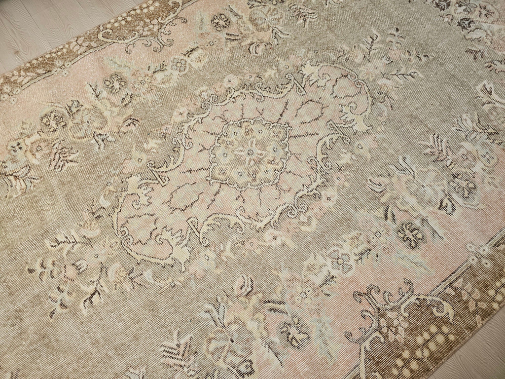Vintage Turkish Wool Rug: 6x10 Floral Oushak Rug, Hand-Knotted