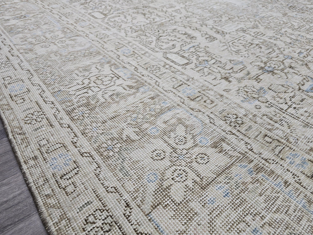 Oversized Neutral Oushak Rug: Vintage Turkish Wool Carpet (9.35x12.30 ft)