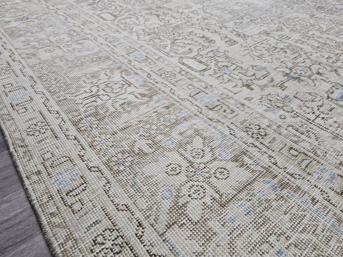 Oversized Neutral Oushak Rug: Vintage Turkish Wool Carpet (9.35x12.30 ft)